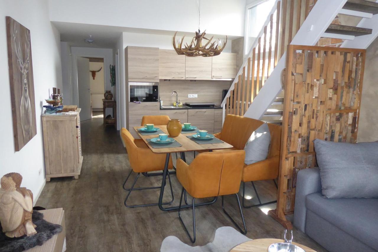 Vip Deluxe 107Qm Auf Zwei Etagen 1 Dopplezimmer Eg 1 Doppelzimmer Auf Der Galerie Sowie 2 Badezimmer Und Komplette Kueche Mit Mikrowelle Und Backofen Ideal Fuer 1 Bis 6 Gaeste Direkter Blick Auf Garten Und Bergblick Alles Nur Nicht 0815 Leilighet Schliersee Eksteriør bilde
